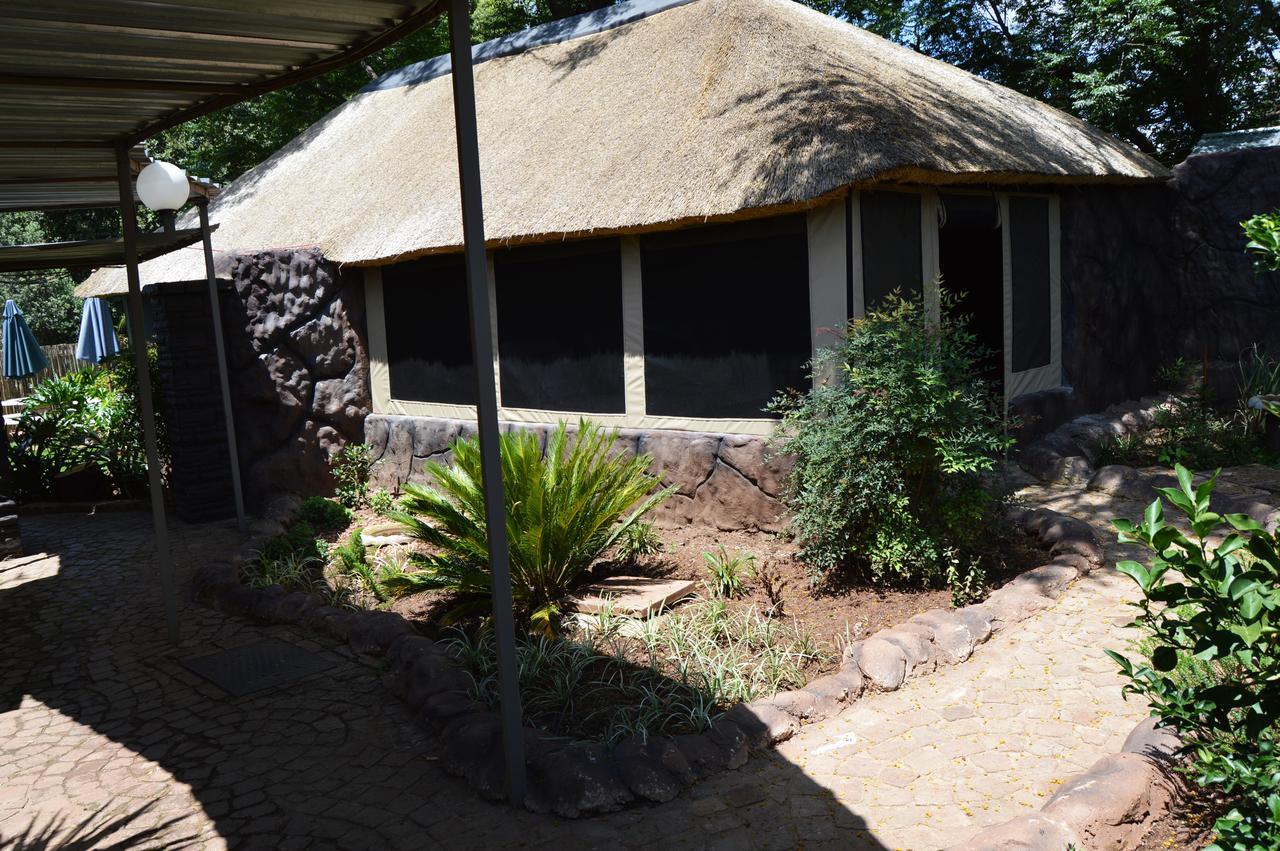 Crystal Rose Lodge & Spa Krugersdorp Exterior foto